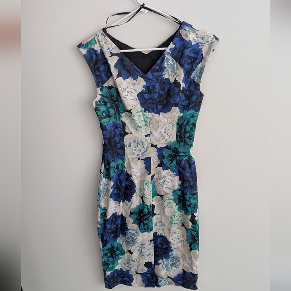GUC Karen Millen Blue and Green Floral Asymmetrical Dress - Picture 3 of 4